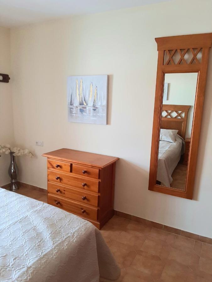 Appartement Beachfront Penthouse 3 Double Bedrooms, 2 Bathrooms *